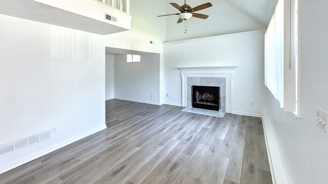 Building Photo - 1505 SW Highland Dr
