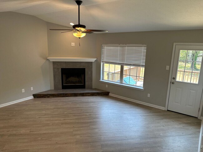 Building Photo - 3-Bedroom, 2-Bathroom Split floor plan Home for Rent in Austin, AR – Available April 2026