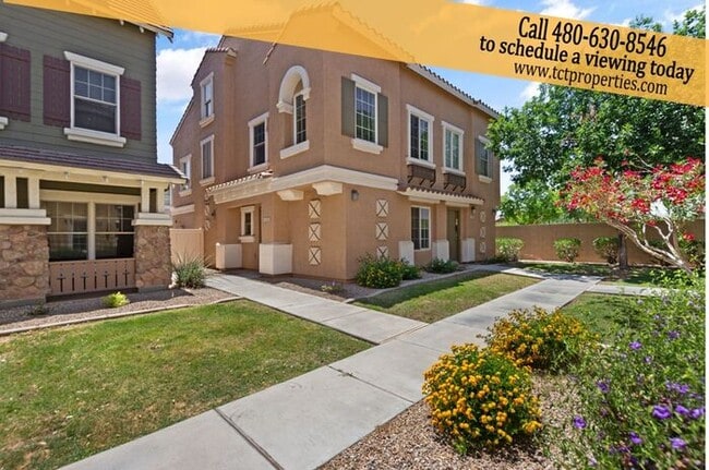 Freshly Updated Townhouse in Gilbert! - Freshly Updated Townhouse in Gilbert!