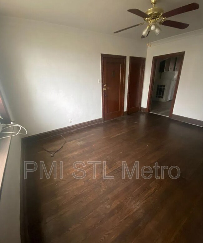 Foto del edificio - 3839 S Spring Ave