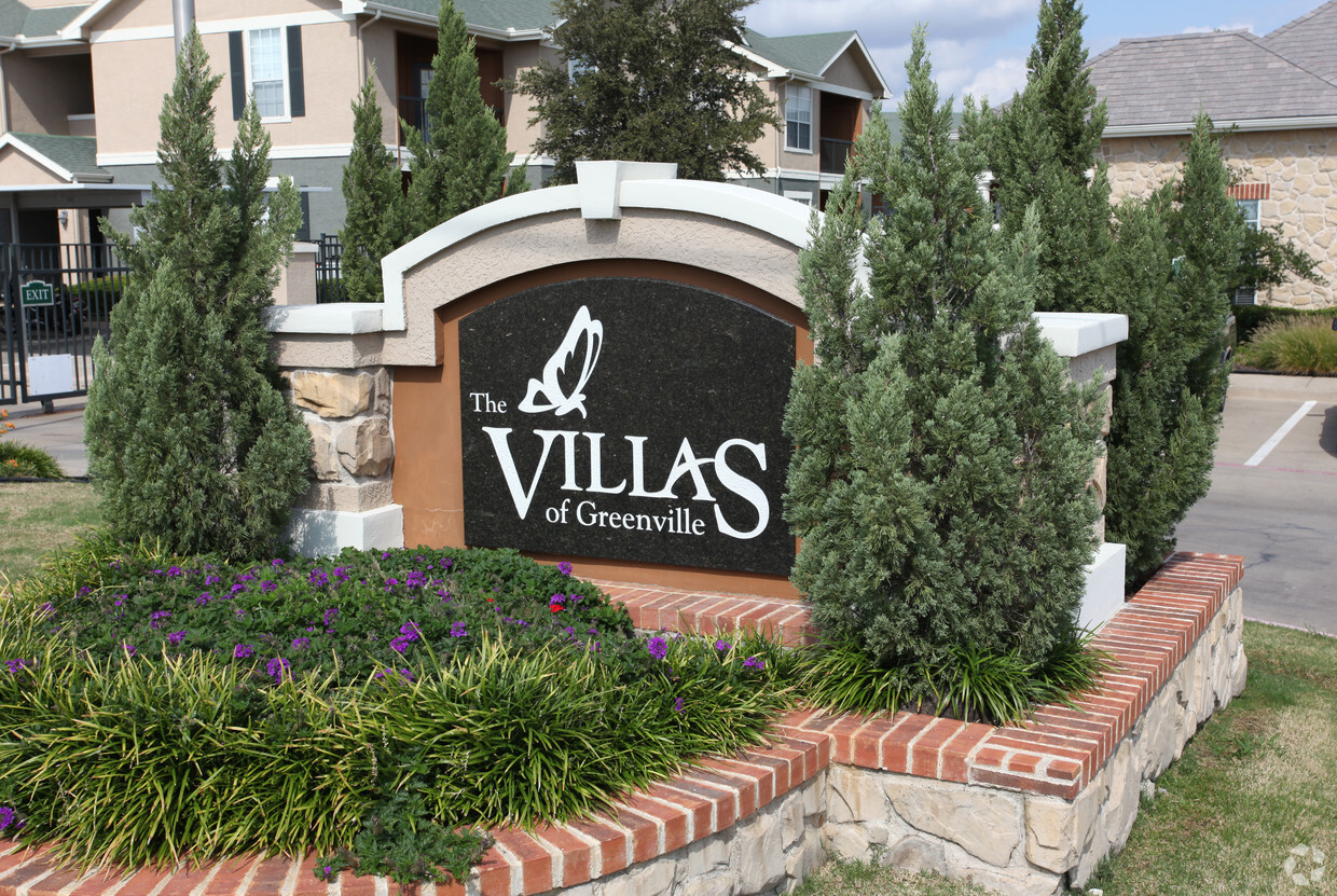 Primary Photo - Villas Of Greenville