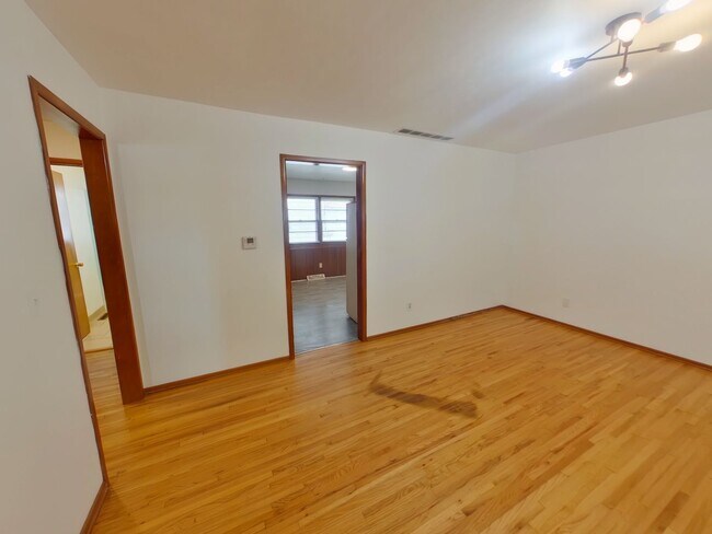Foto del edificio - 102 S Mt Carmel St