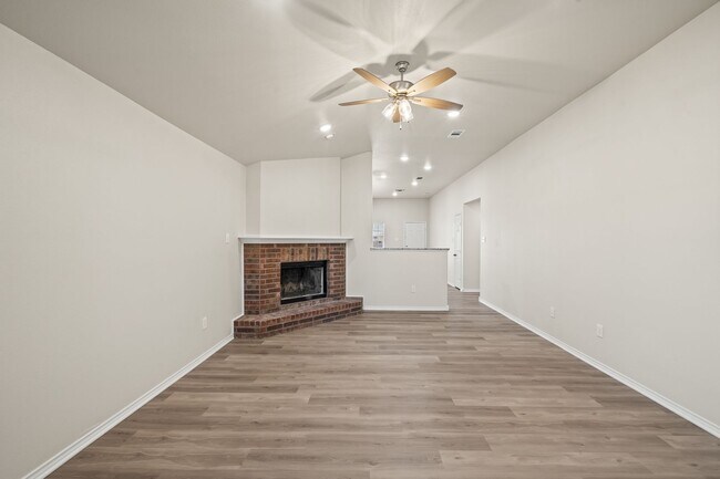 Foto del edificio - Large 3/2/2 in Frenship ISD!