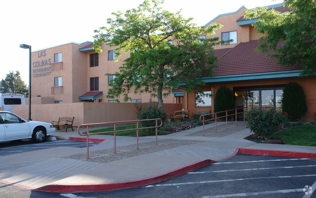 Exterior - Sandia Vista Senior Living