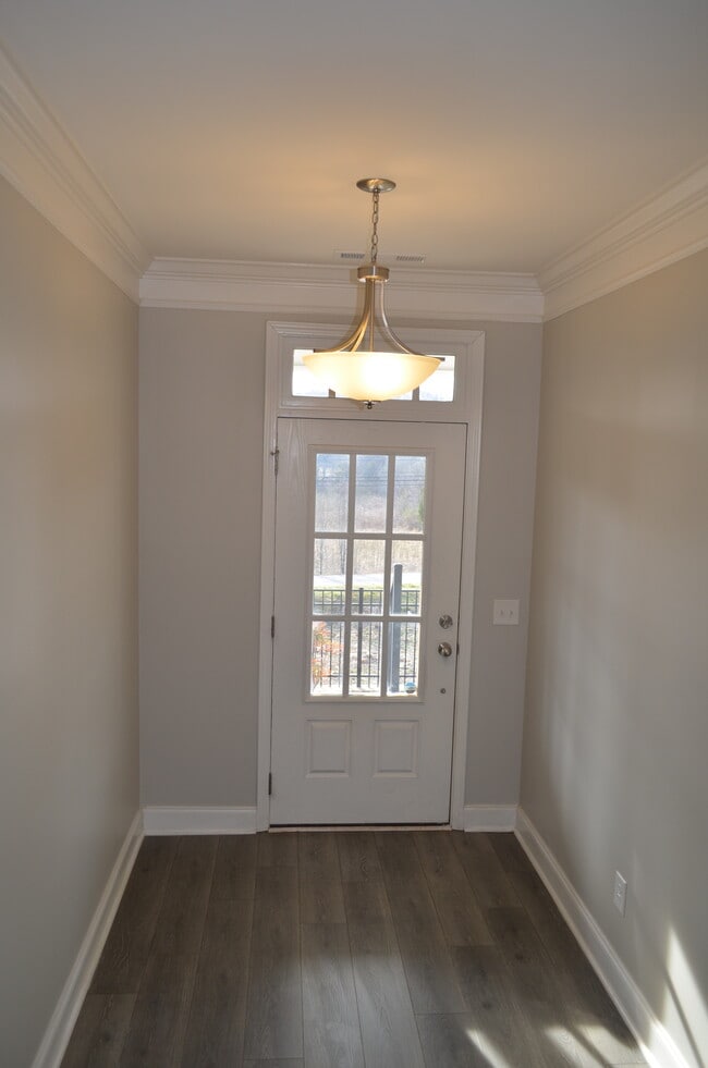 Building Photo - 1057 Vida Wy