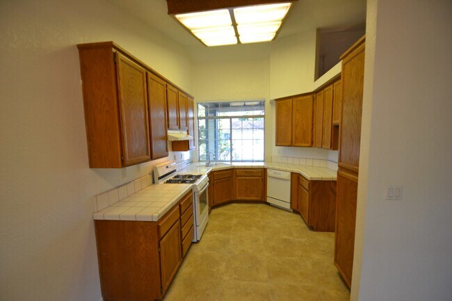 Building Photo - 6010 Alpinespring Way