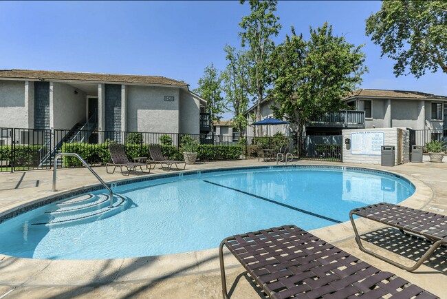 Foto del edificio - Fountain Park Apartments