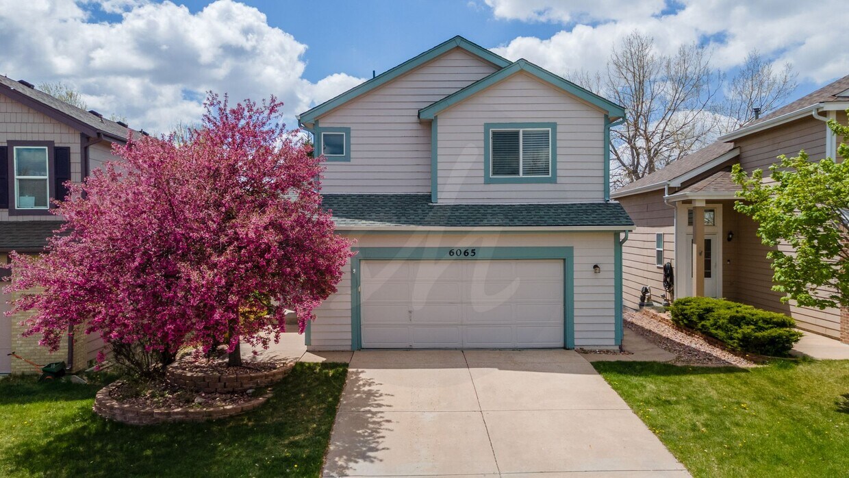 Foto principal - Stetson Hills Charmer with 2 Car Garage