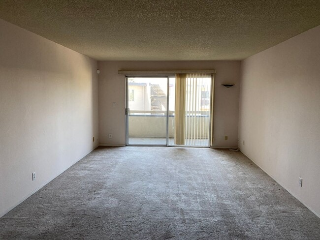 Foto del edificio - 965 Shorepoint Ct