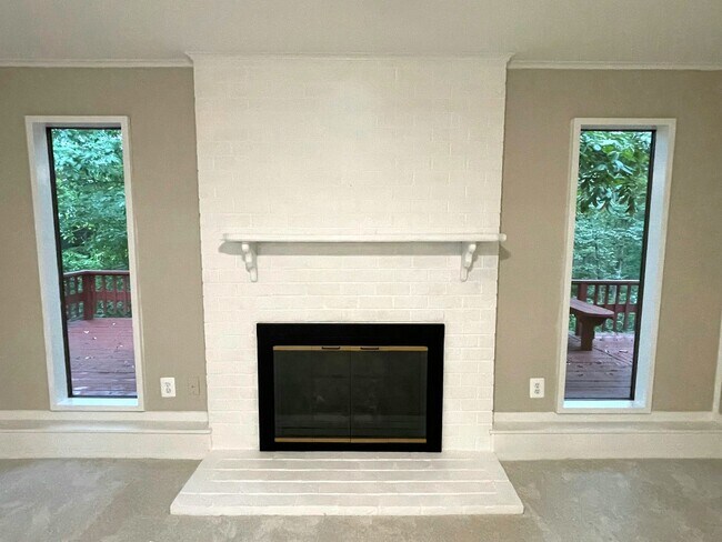 Building Photo - 12323 Mulberry Ct