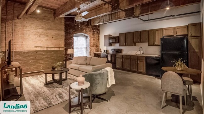 Building Photo - 99 S Front St