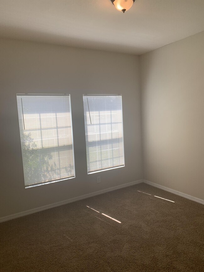 Foto del edificio - 3708 Fanciful Ct