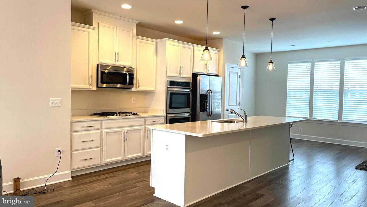 Foto principal - 15303 Linville Creek Dr