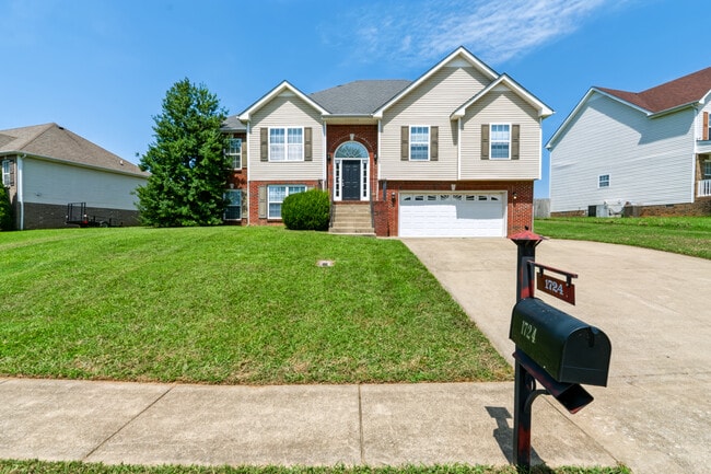 Building Photo - Flagstone Drive