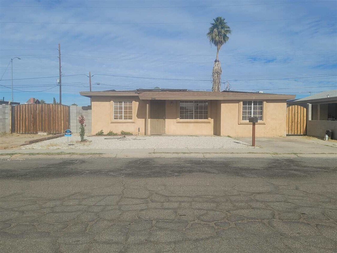 2082 E La Mesa St, Yuma, AZ 85365 House for Rent in Yuma, AZ