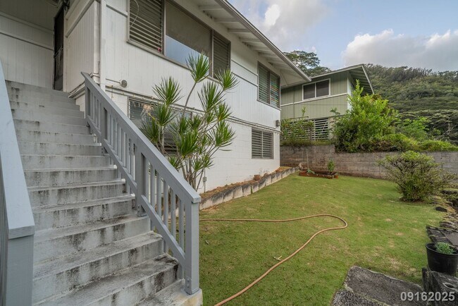 Foto del edificio - Still under construction! Remodeled 2BR/1....