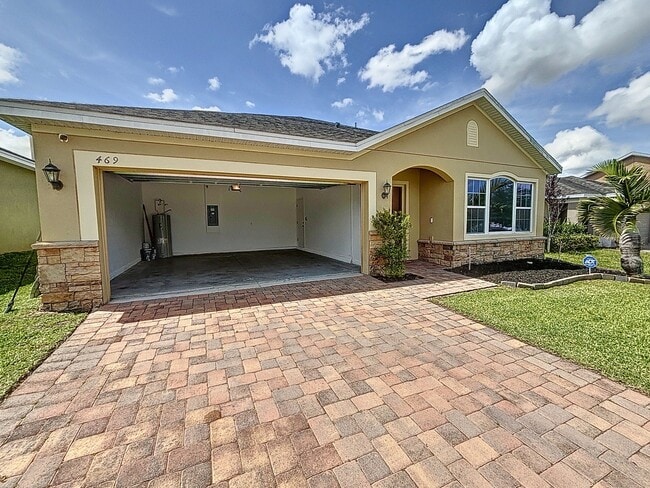 Building Photo - 469 Ogelthorpe Dr