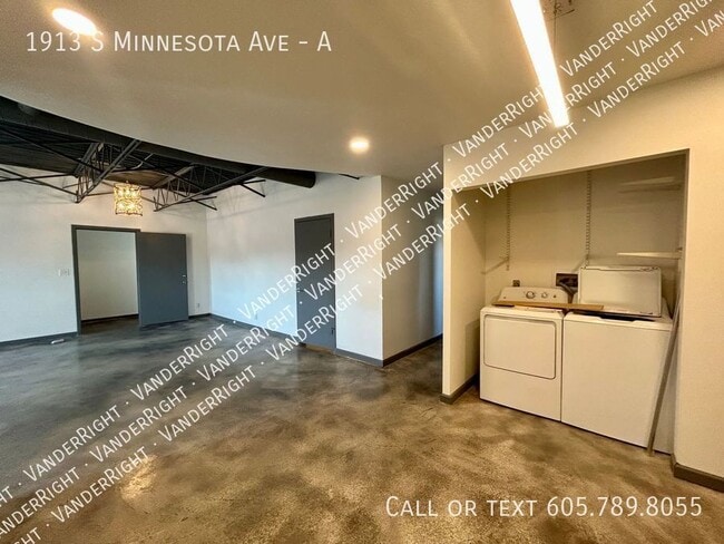 Building Photo - 1913 S Minnesota Ave