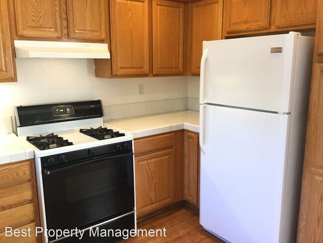 Foto del edificio - 4 br, 2.5 bath House - 38862 Litchfield Cir