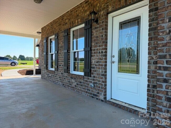 Building Photo - 5055 Macedonia Church Rd