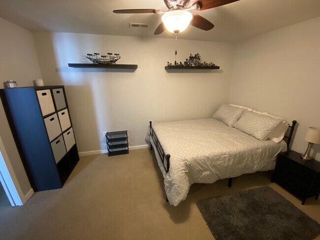 Foto del edificio - 1777 Meadows Rd
