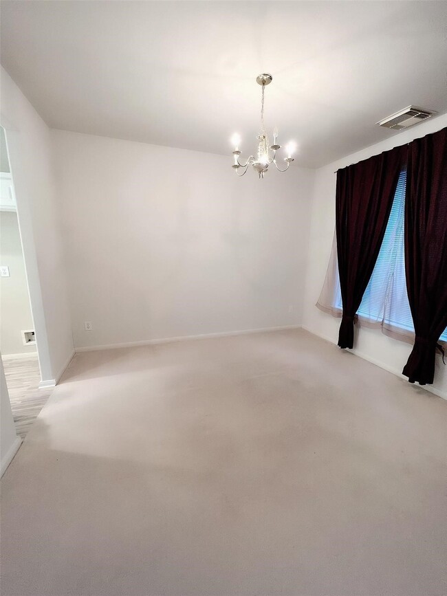 Building Photo - 815 Featherbrook Ct