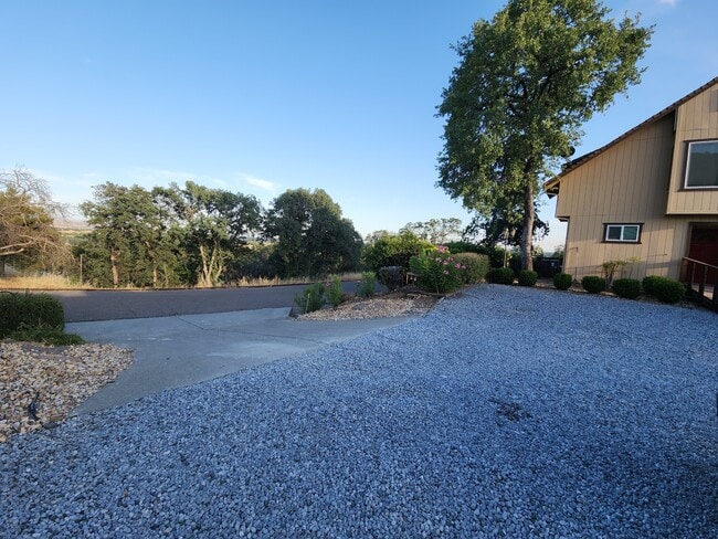 Foto del edificio - 14565 Carriage Ln