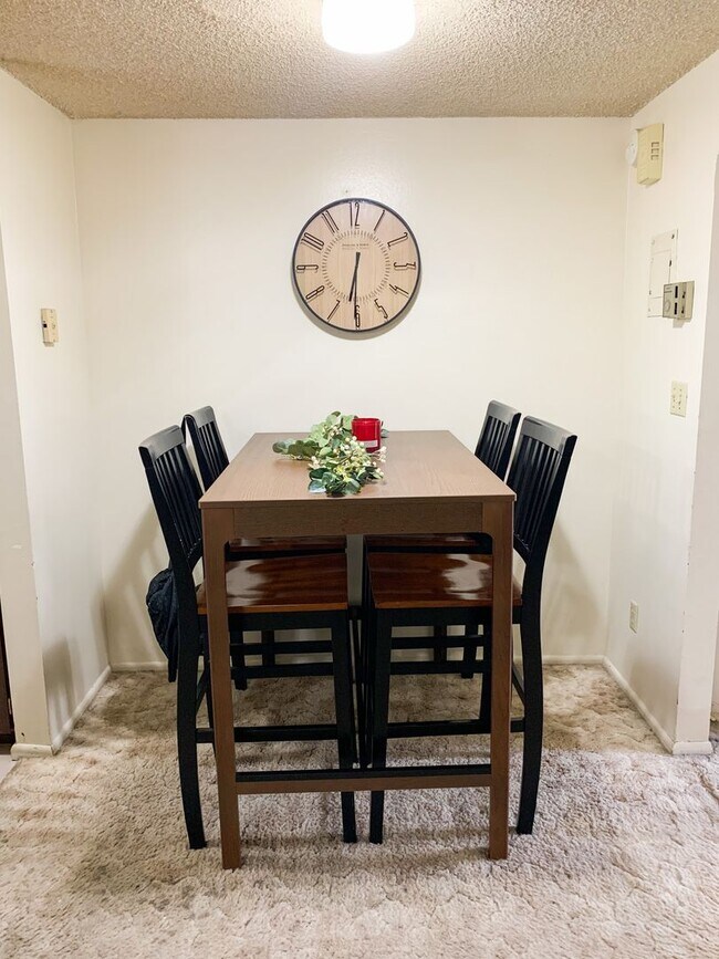 Foto del edificio - B/1B Pet Friendly Apartment South of BYU