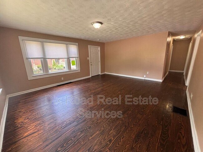 Foto del edificio - 344 W Parkwood Dr