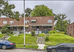 Building Photo - 4137 The Alameda
