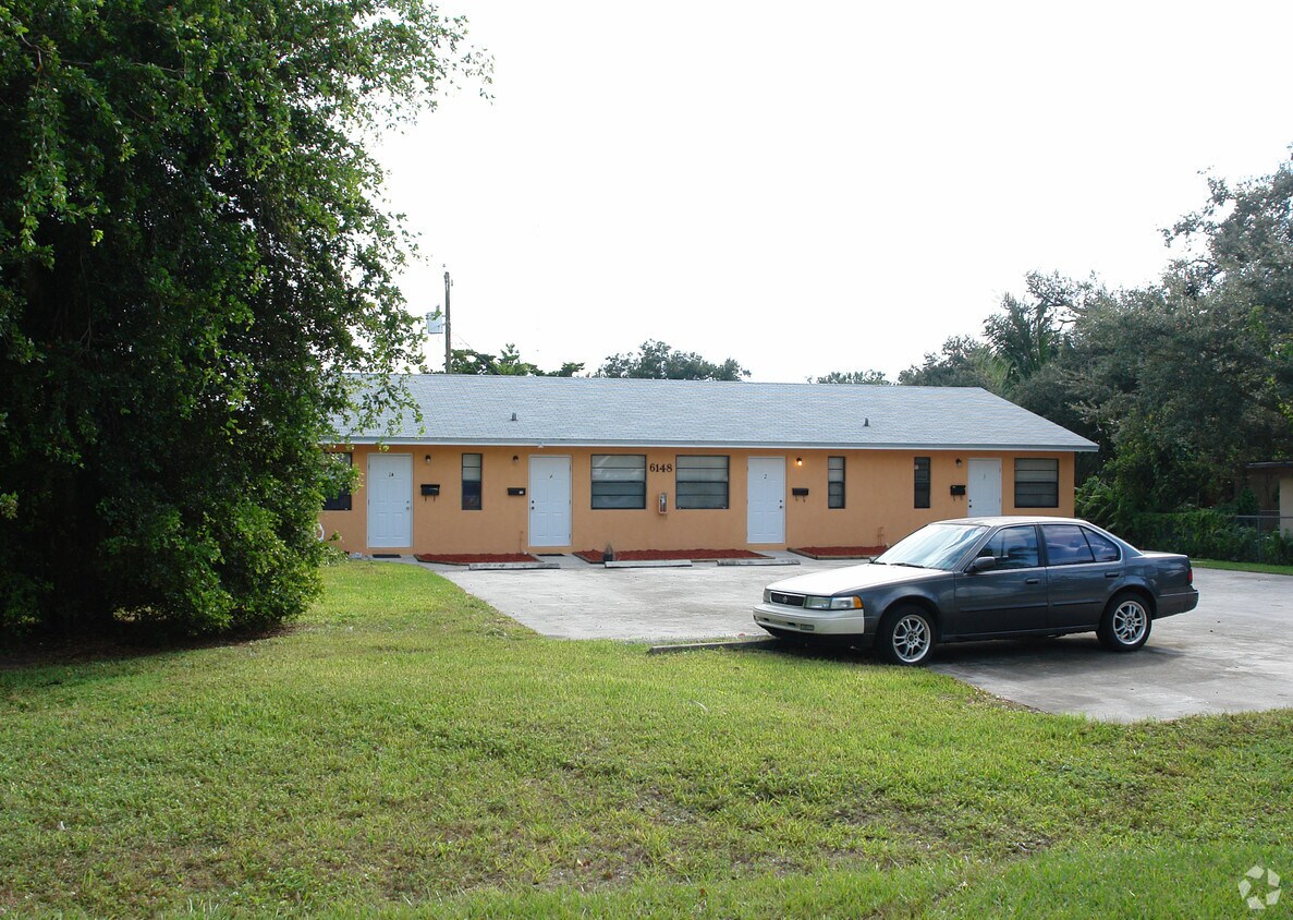 Foto del edificio - 6148 SW 35th St