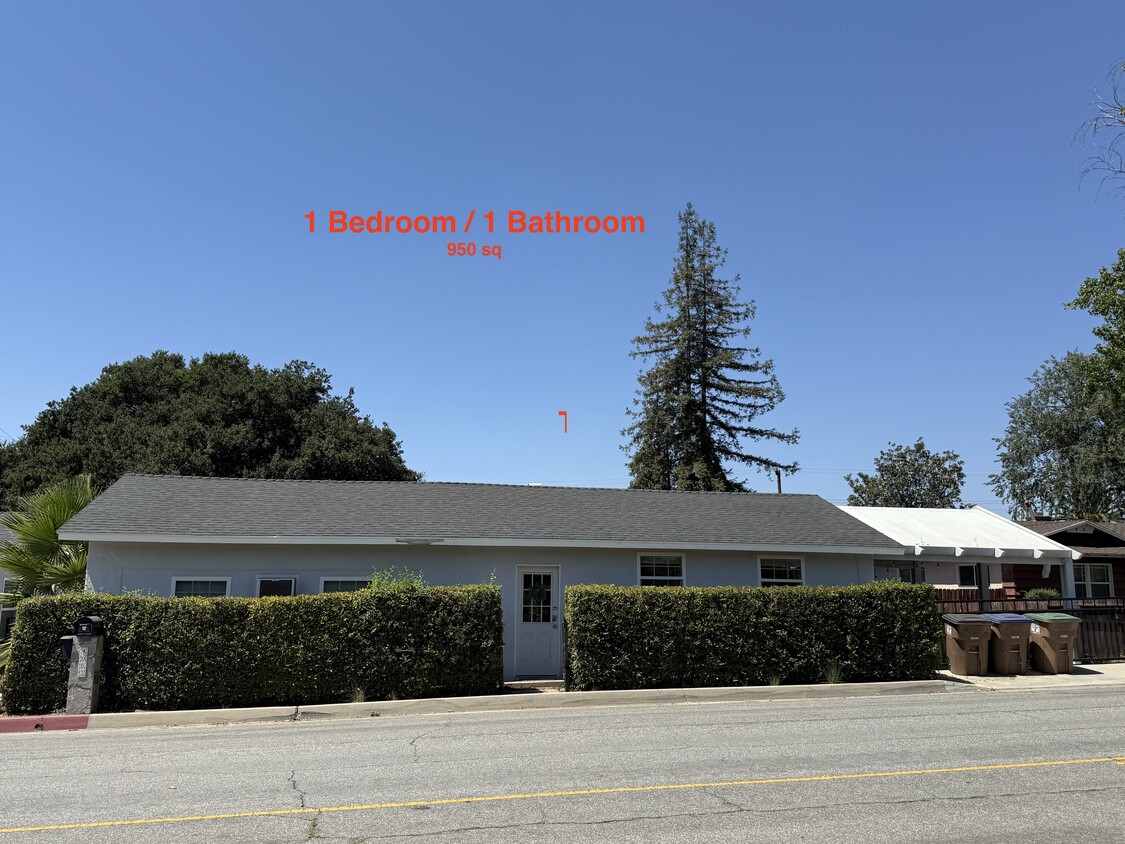 Spacious 1/1 near Lavern and Pomona Universities - 4003 Garey Ave