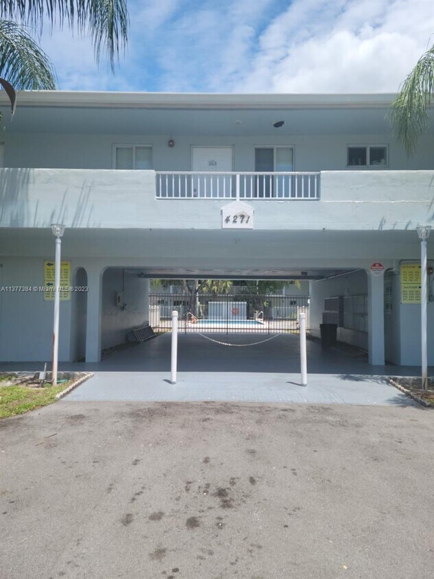4271 NW 5th St Unit 108, Plantation, FL 33317 Condo for Rent in