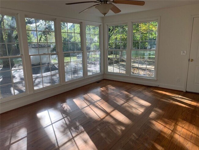 Building Photo - 1145 Mayfield Rd