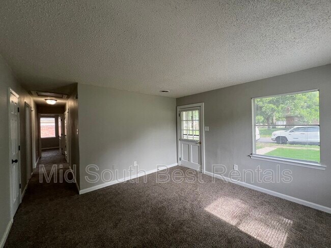 Photo - 1207 Tahoe Rd House