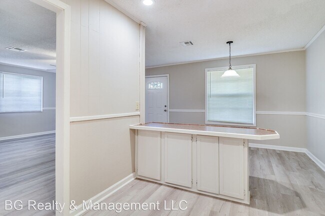 Building Photo - 3 br, 2 bath House - 2317 Southern Street