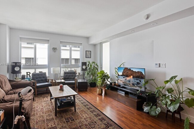 Building Photo - 7350 SW 89th St