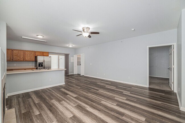 Foto del edificio - Spacious 2 bedroom home in the heart of Pa...
