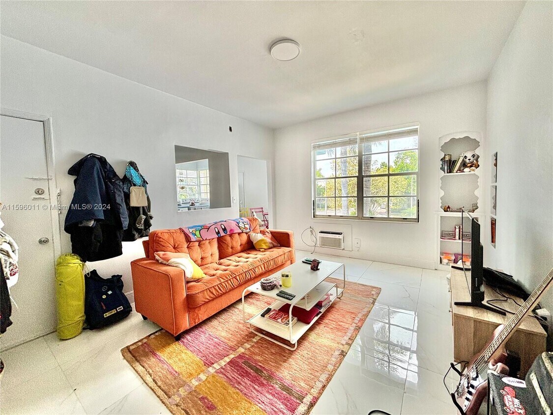 Foto principal - 1005 Meridian Ave