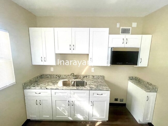 Photo - 2204 W Central Blvd Apartment