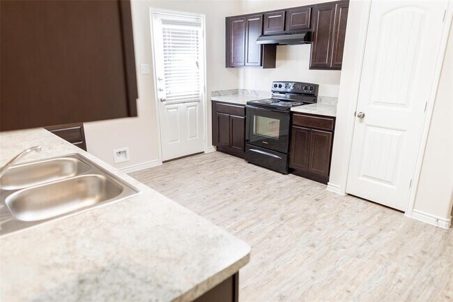 Foto del edificio - 5723 S Brenwood Dr