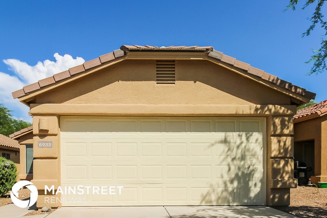 Foto principal - 6933 S Creek Run Ave