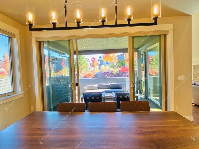 Foto del edificio - Luxury Single-Level 3BR - 3.5BA Living in Tetherow