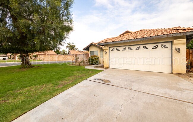 Foto del edificio - 4 Bedroom/2 Bath Home in Desired Southwest...