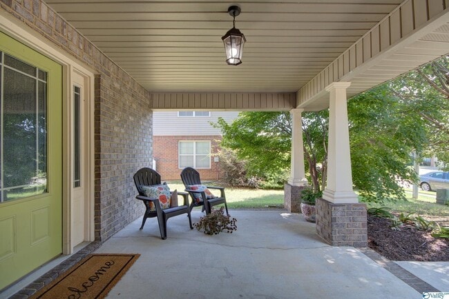Building Photo - 2507 Millwood Cir SE