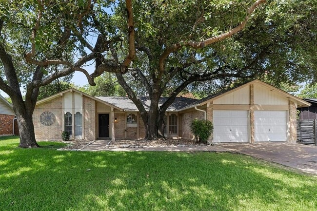 Building Photo - 1010 Red Cliff Dr