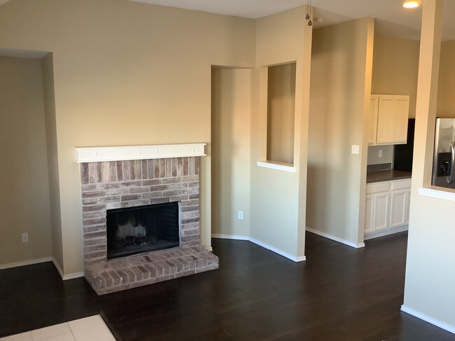Building Photo - 3401 Groveland Terrace