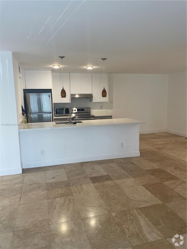 Oakwood Estates Apartments under 3,000 Miami, FL 4 Rentals