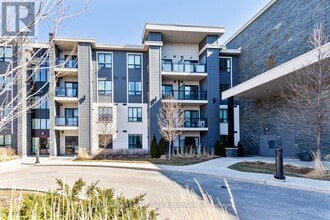 Building Photo - 3170 Erin Mills Pkwy