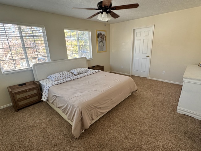 Building Photo - 1586 W Compass Pt Ln